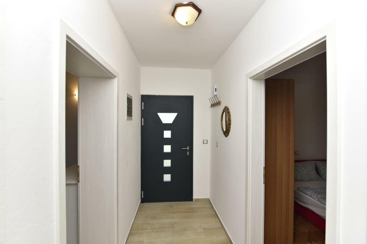 Apartments Matthew & Oscar Porat  Εξωτερικό φωτογραφία