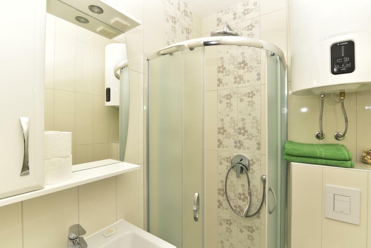 Apartments Matthew & Oscar Porat  Εξωτερικό φωτογραφία