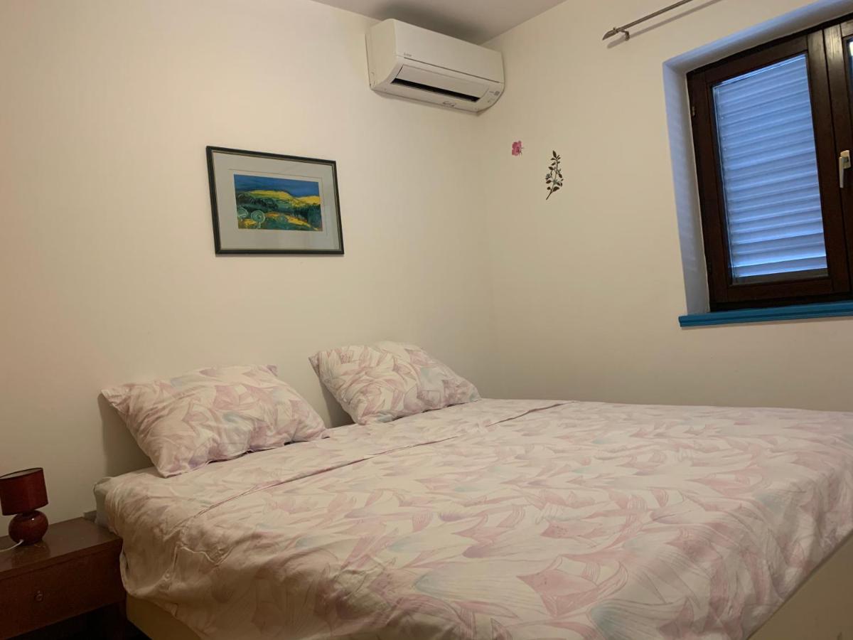 Apartments Matthew & Oscar Porat  Εξωτερικό φωτογραφία