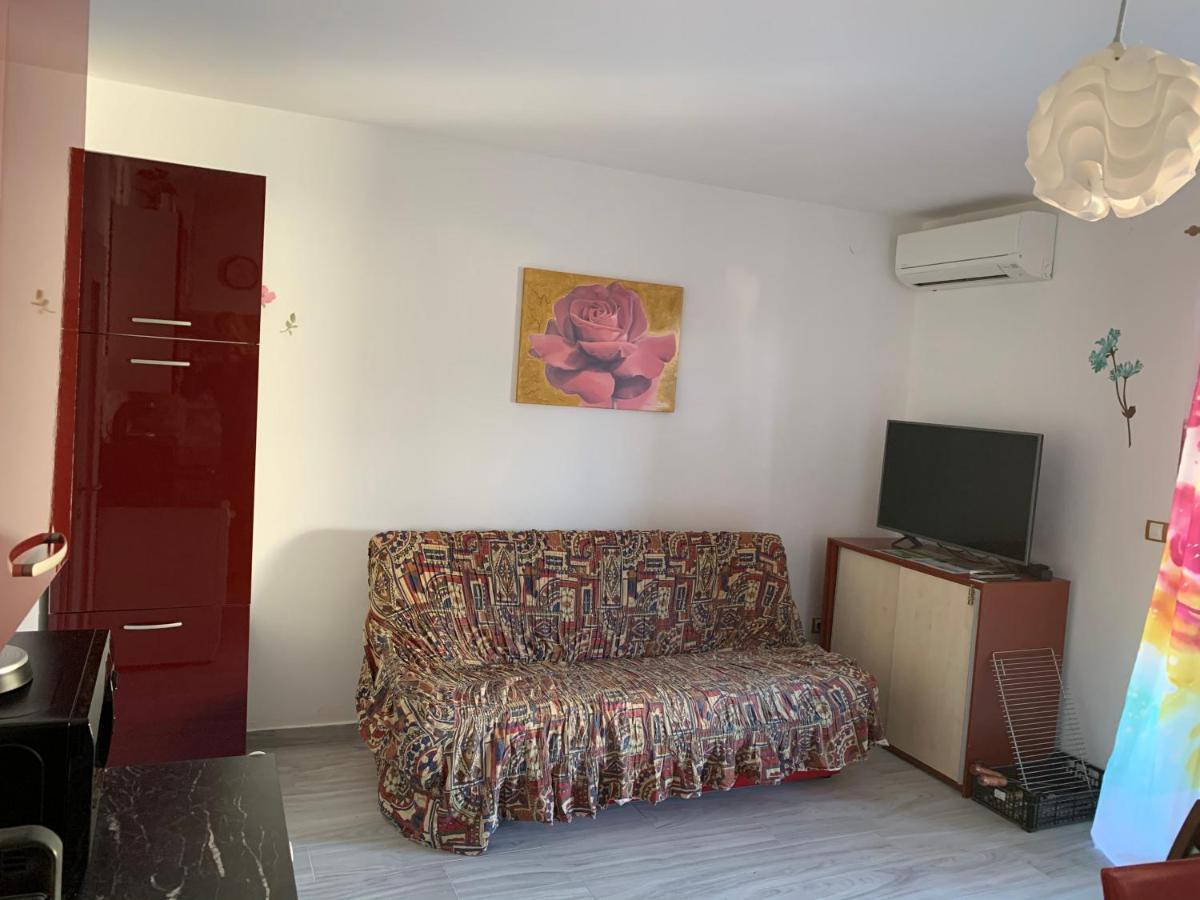 Apartments Matthew & Oscar Porat  Εξωτερικό φωτογραφία